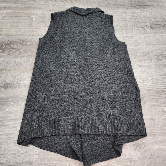 NWT GAP Wool Blend Heathered Gray Sleeveless Cardigan Sweater Vest Medium - Picture 5 of 7
